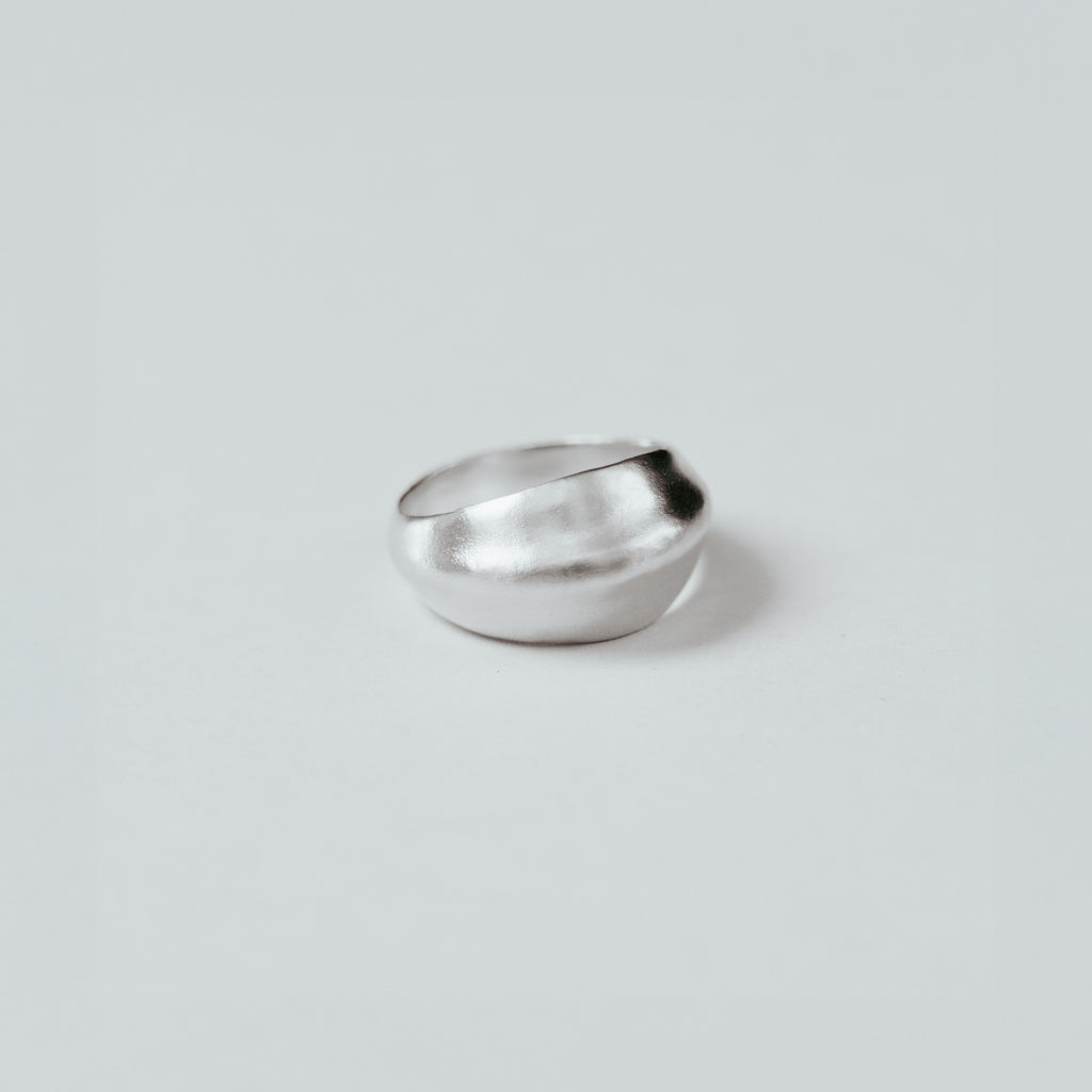 Fey ring in sterling silver — handmade jewelry by BARSHA STUDIO