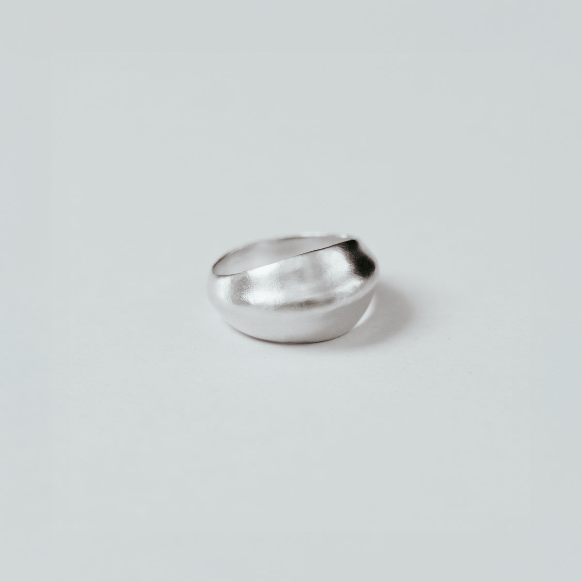 Fey ring in sterling silver — handmade jewelry by BARSHA STUDIO