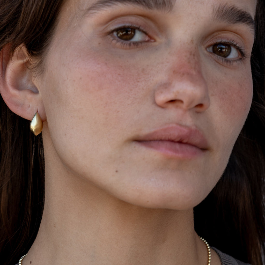 Jule earrings in 18K gold vermeil — handmade jewelry by BARSHA STUDIO