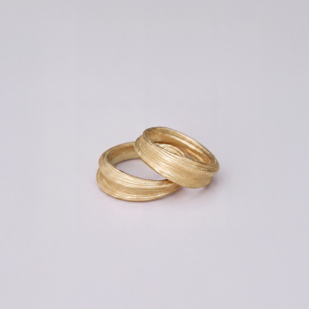 Vivi ring in 18K gold vermeil — handmade jewelry by BARSHA STUDIO
